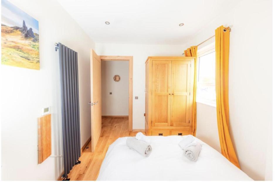 Luxury Cottage With Stunning Views Near Fairy Pools - School House 3 Carbost  Buitenkant foto