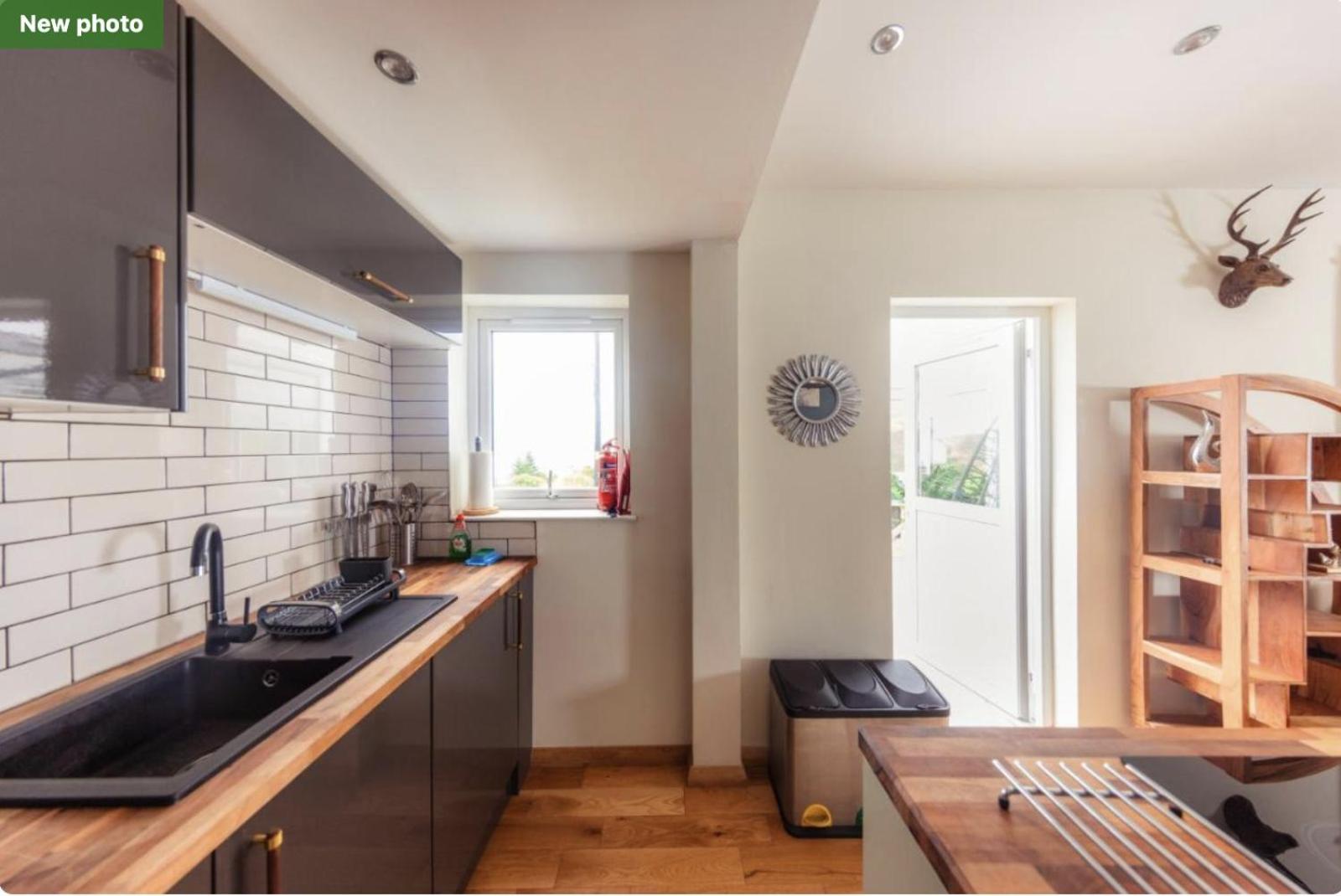 Luxury Cottage With Stunning Views Near Fairy Pools - School House 3 Carbost  Buitenkant foto