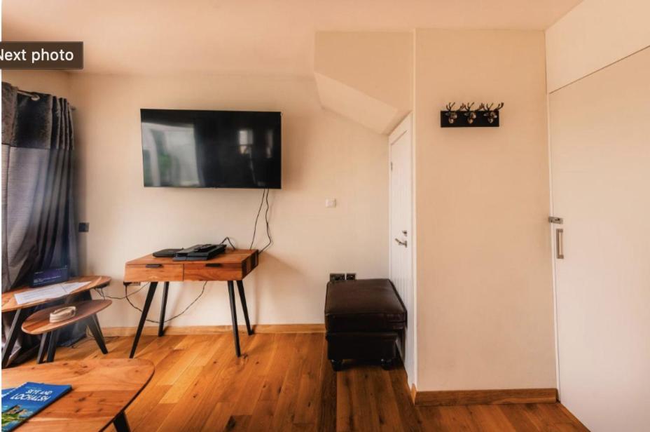 Luxury Cottage With Stunning Views Near Fairy Pools - School House 3 Carbost  Buitenkant foto